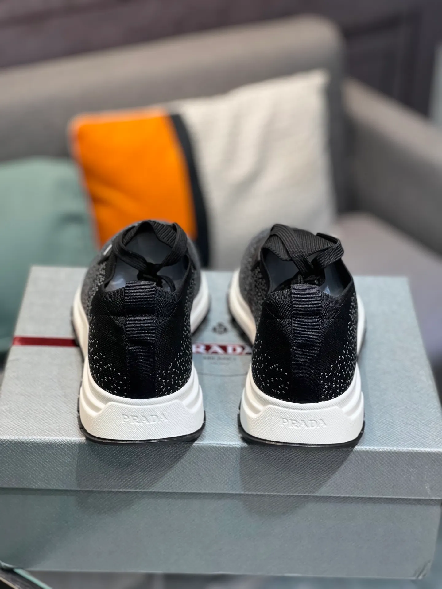 Men's shoes 💰500 PRADA "Prada" casual shoes Regular size: 38-44 (45 can be customized) Product material: Selected cowhide with fly weave material, genuine leather lining, original outsole
